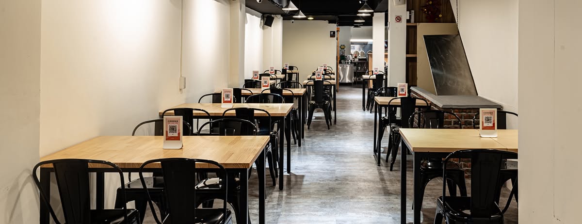 雙醬咖哩 台北小巨蛋店 內用座位區